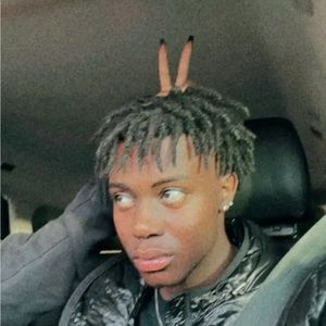 Meet your Posher, Justin